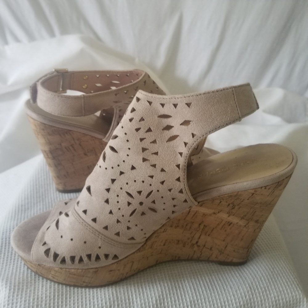 Marc Fisher Wedges